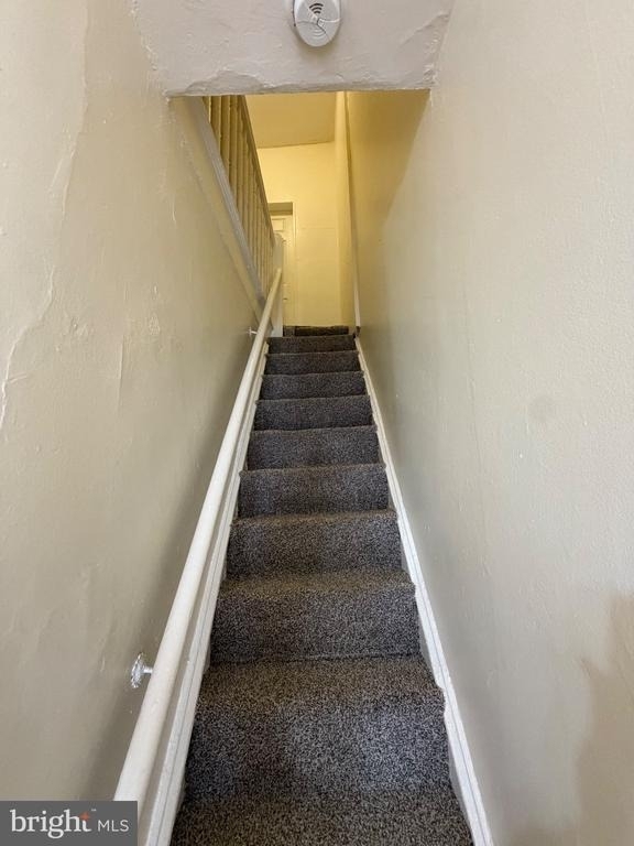 1747 N Dover Street - Photo 4