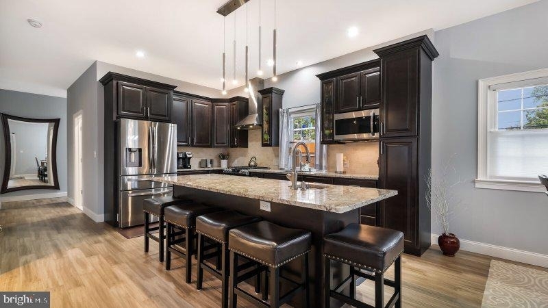 321 E Jefferson Street - Photo 1