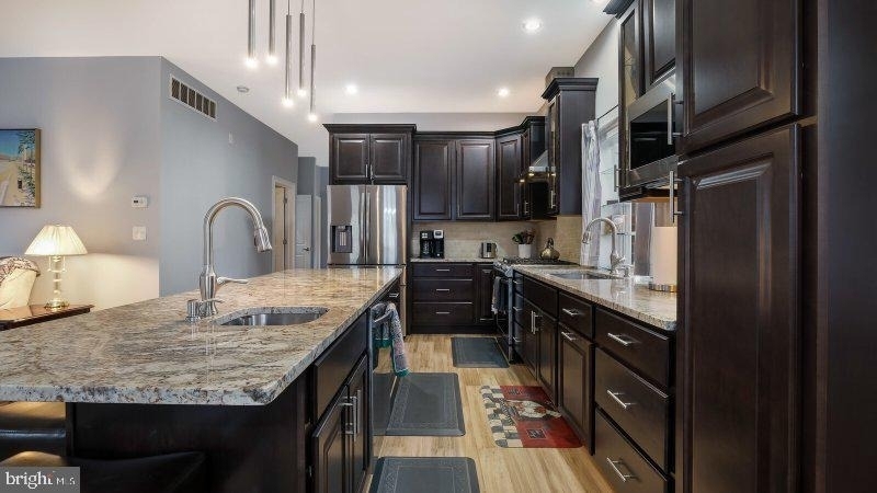 321 E Jefferson Street - Photo 4