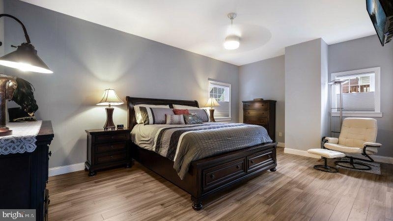 321 E Jefferson Street - Photo 6