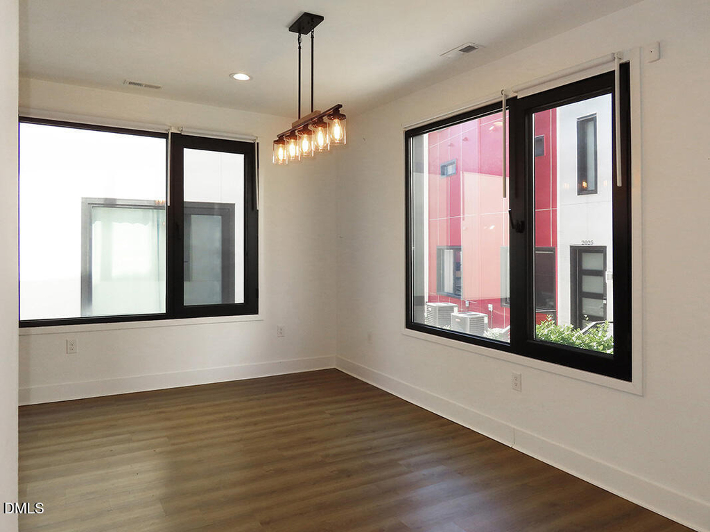 1112 Nova Street - Photo 4