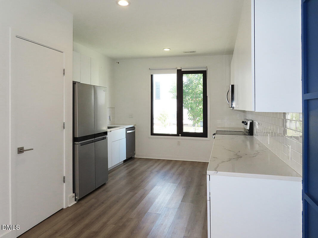 1112 Nova Street - Photo 5