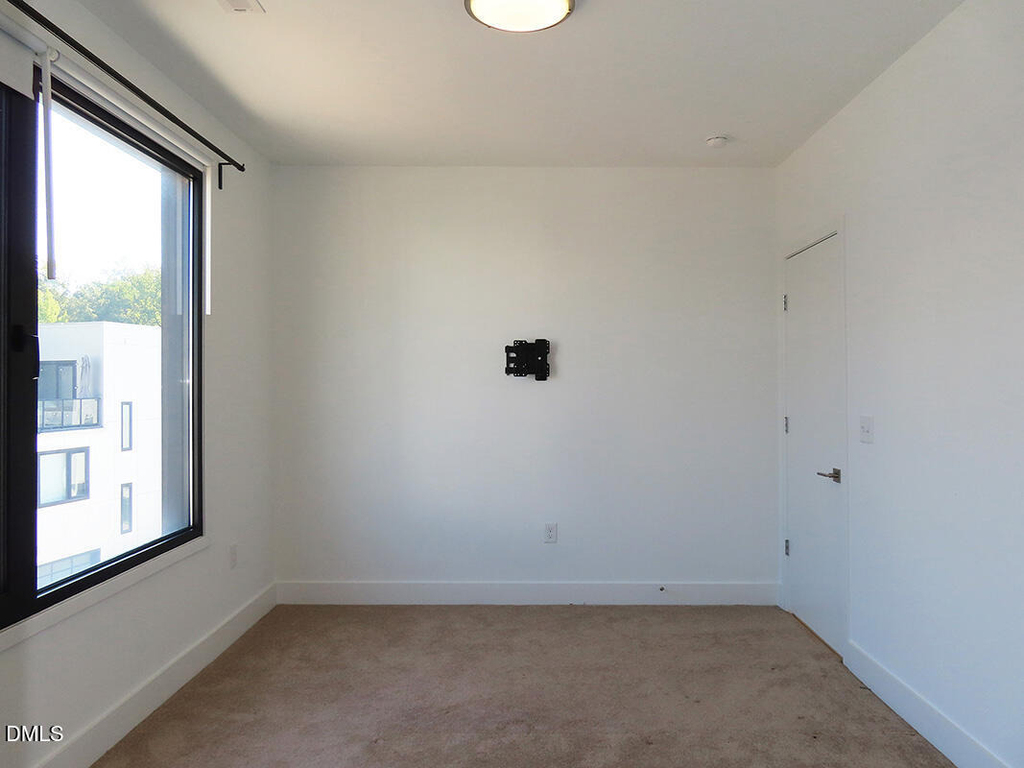 1112 Nova Street - Photo 12