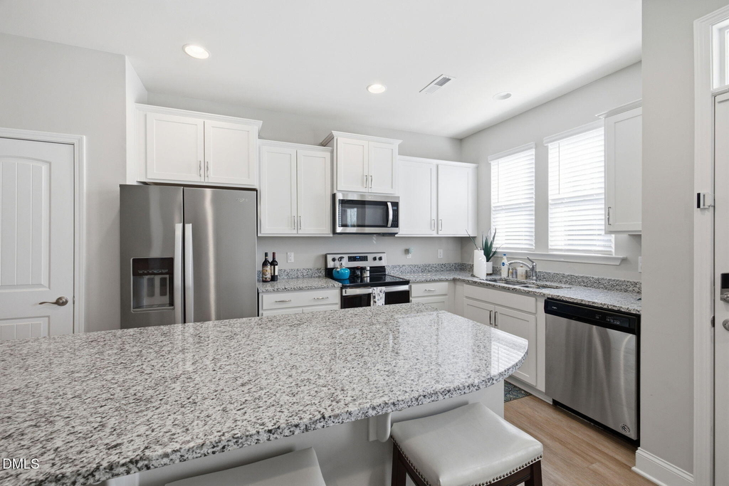 276 Douglas Falls Drive - Photo 6