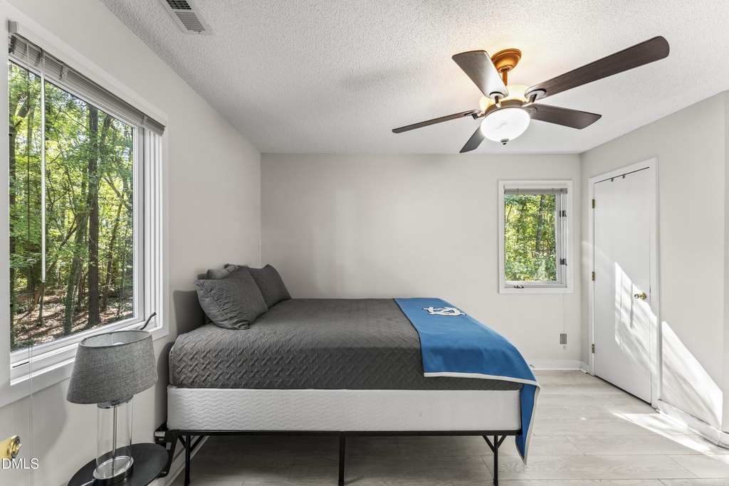 830 Lake Forest Drive - Photo 28