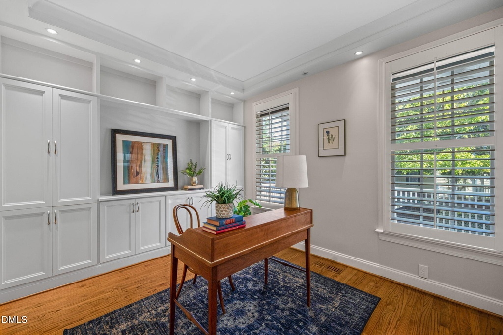 408 Parkview Crescent - Photo 2