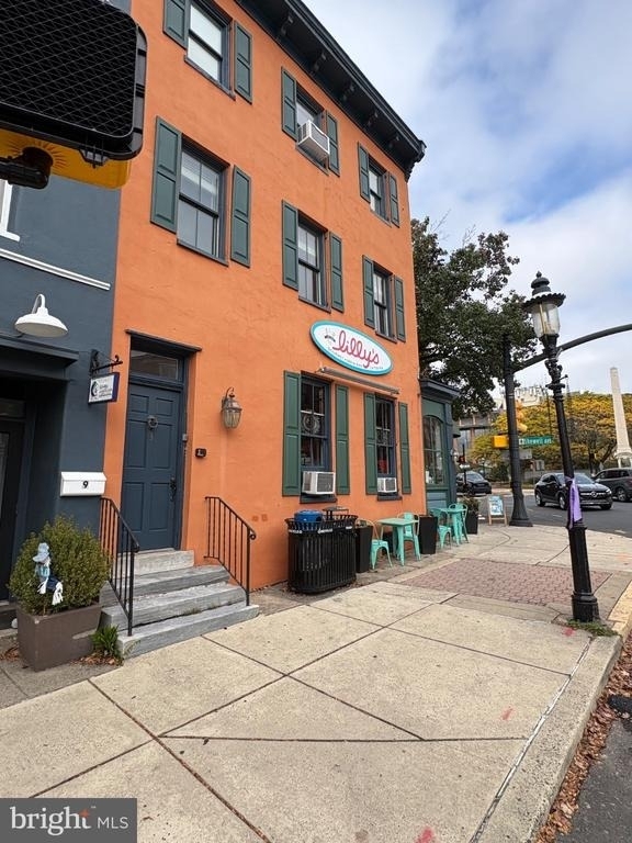 3 W Court Street - Photo 0