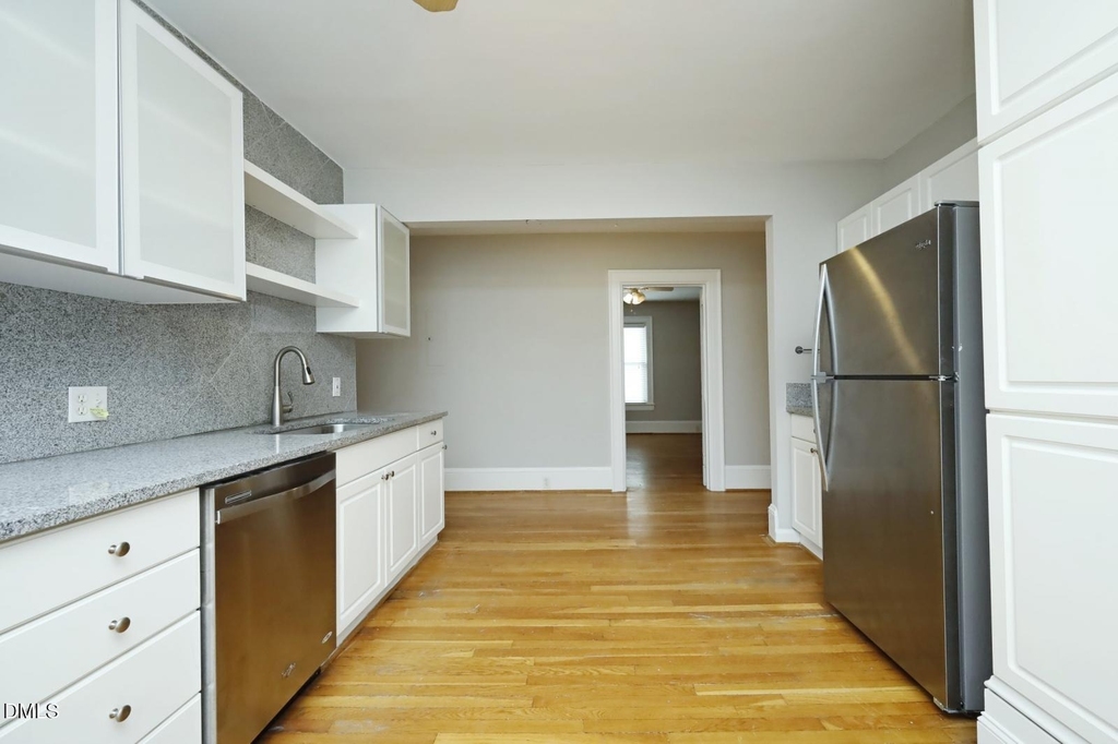 708 1/2 Glenwood Avenue - Photo 16