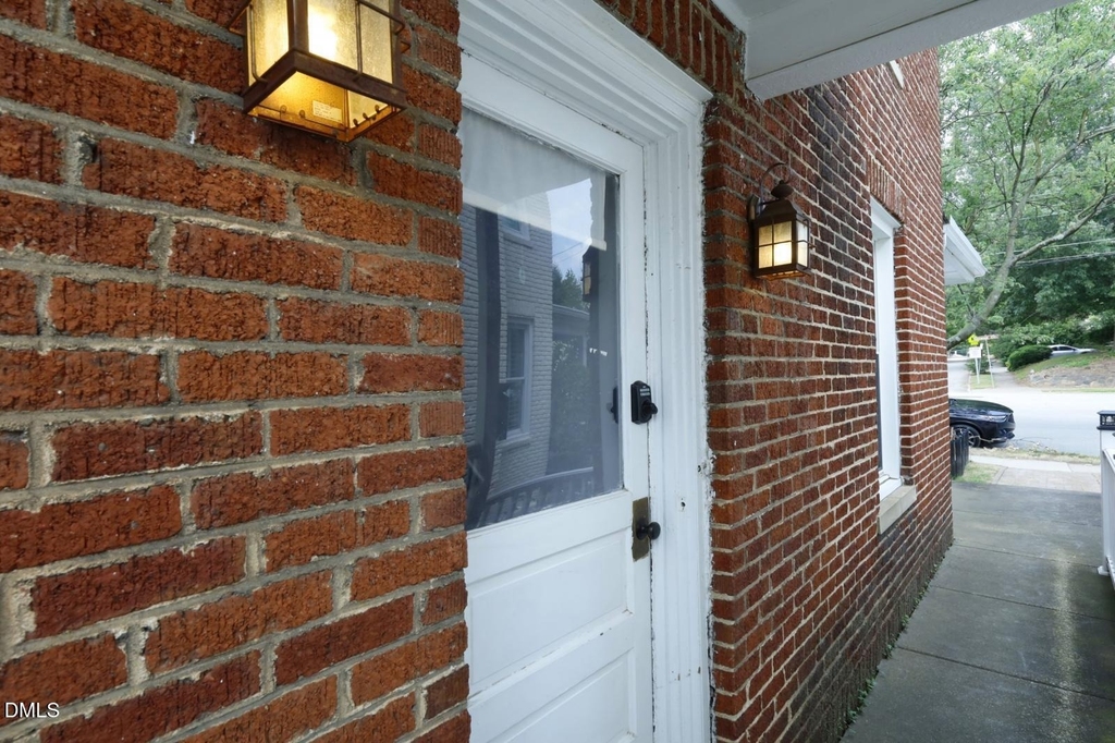 708 1/2 Glenwood Avenue - Photo 4