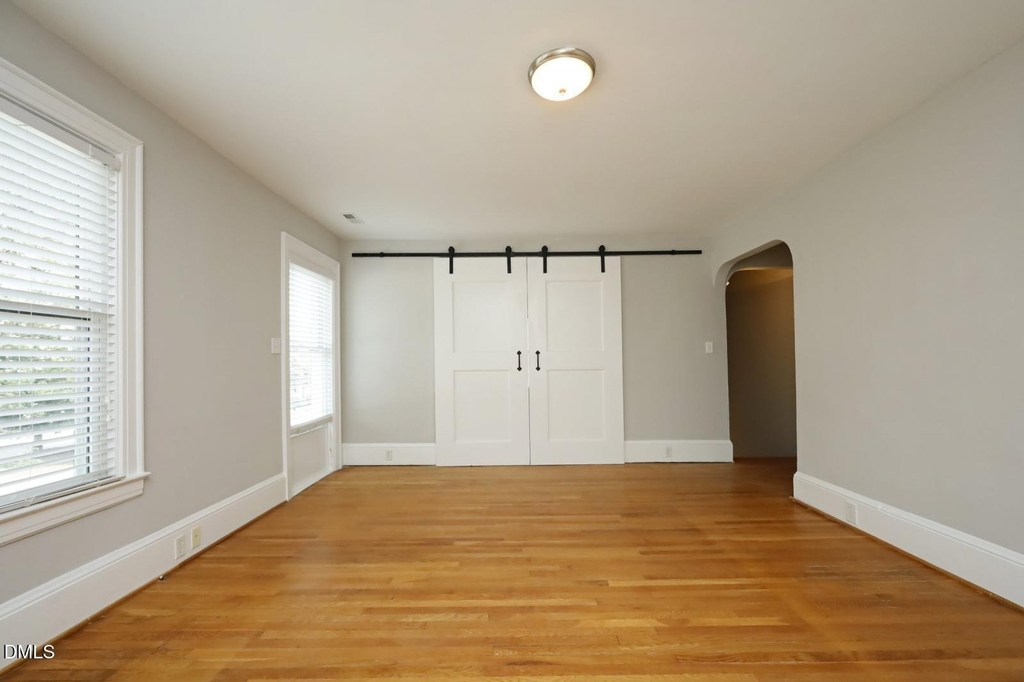 708 1/2 Glenwood Avenue - Photo 11