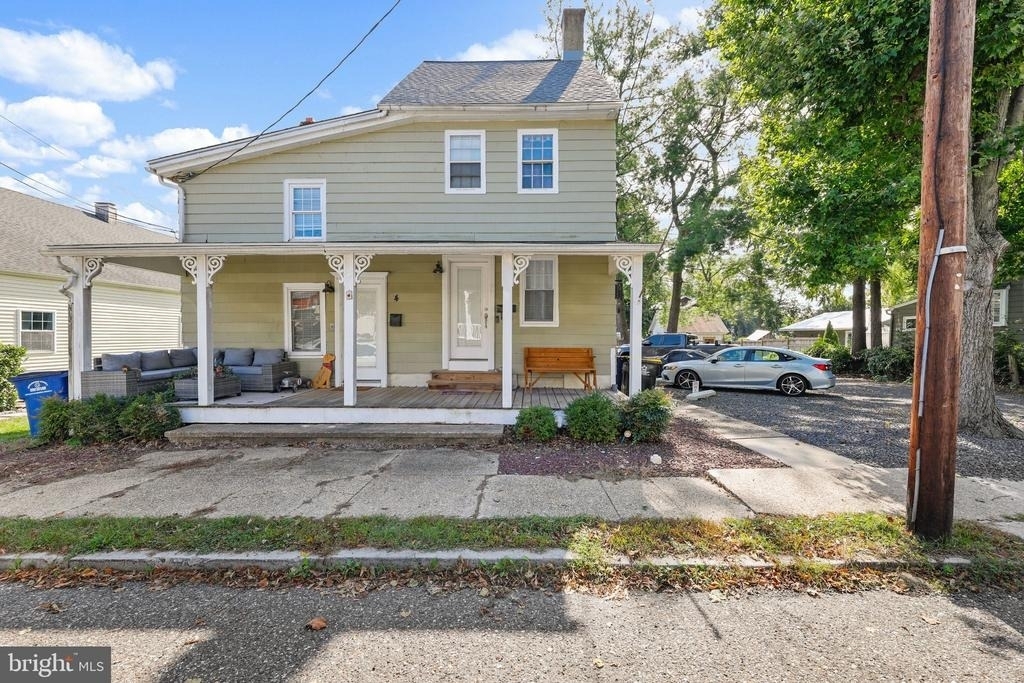 6 Friends Avenue - Photo 1