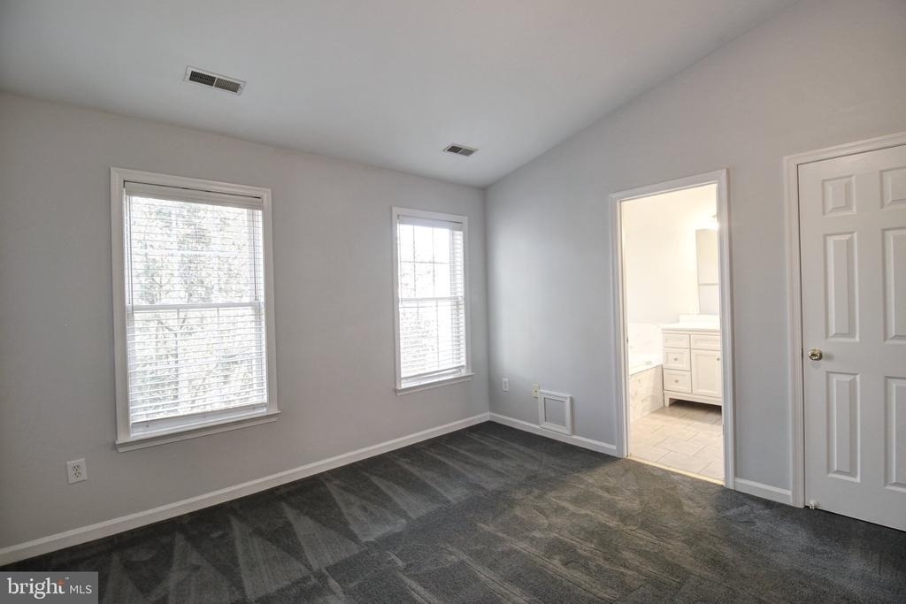 1121 Lindsay Lane - Photo 14