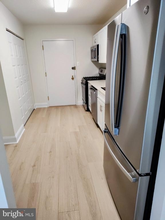 6100 Westchester Park Drive - Photo 3