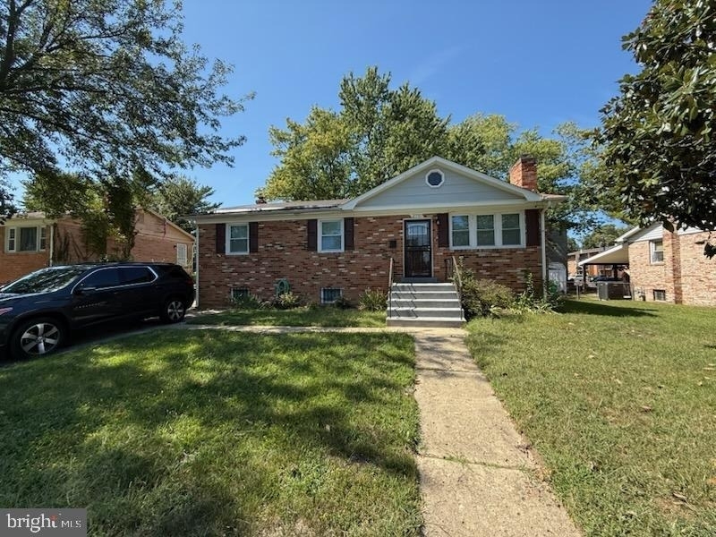 2711 Boones Lane - Photo 0