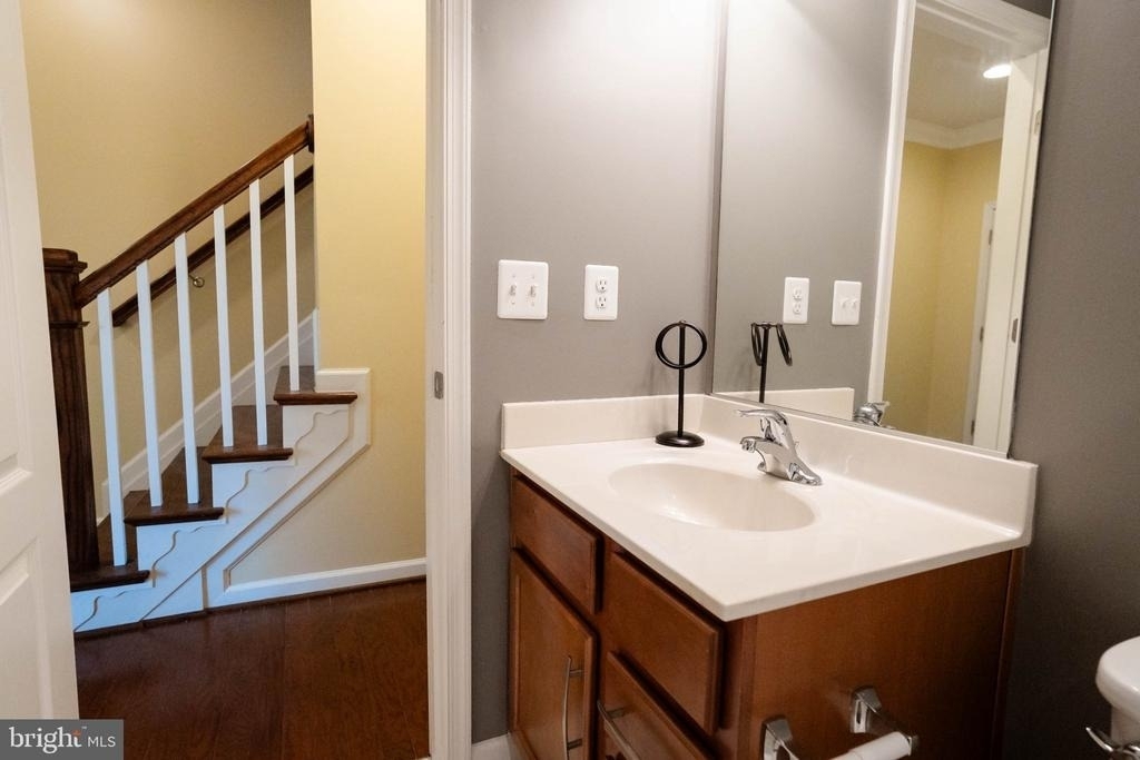815 Fair Winds Way - Photo 8