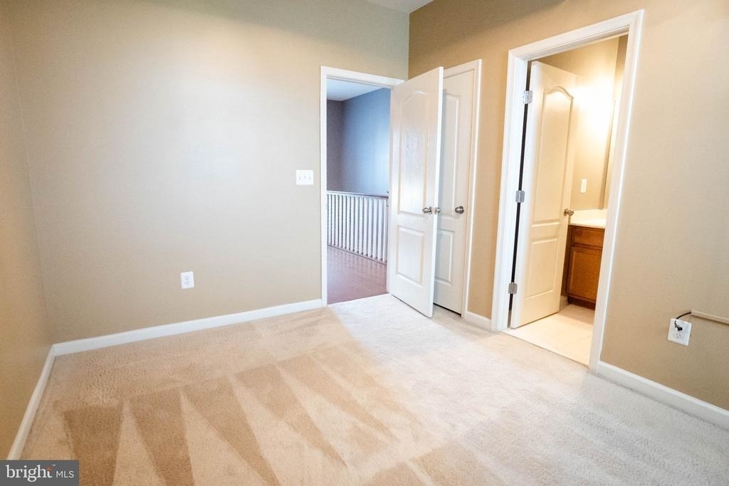 815 Fair Winds Way - Photo 23