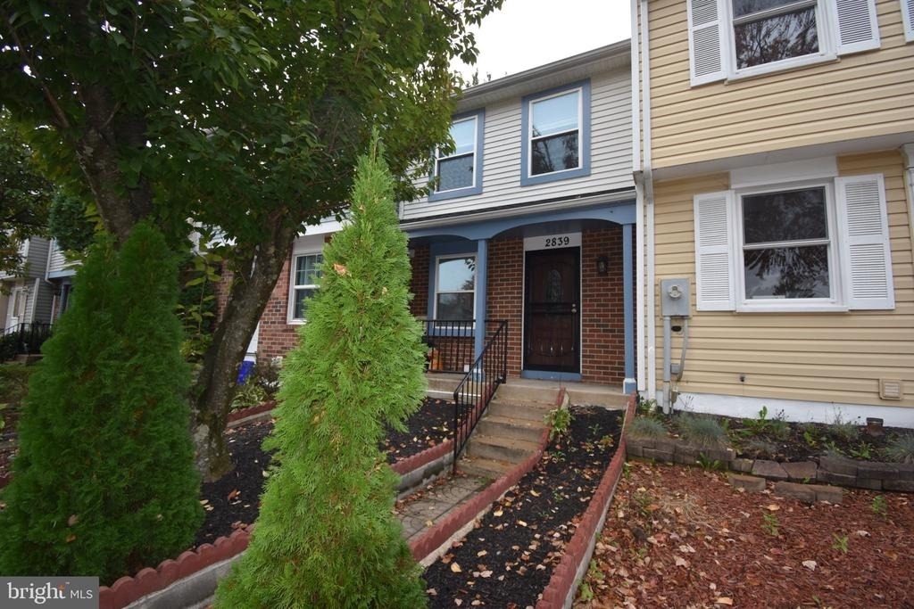 2839 Shepperton Terrace - Photo 0