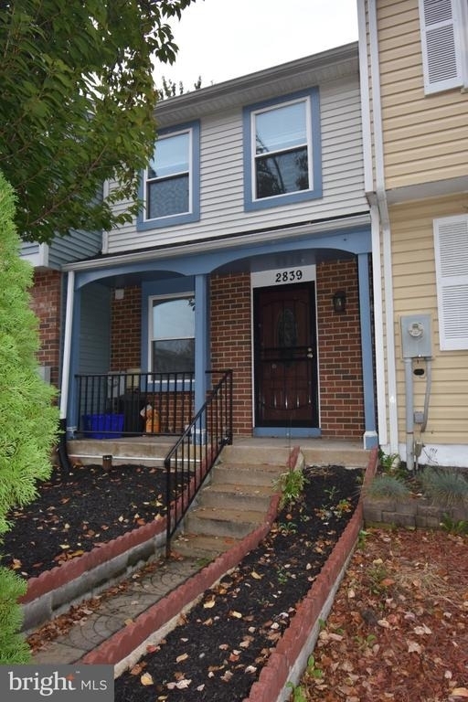 2839 Shepperton Terrace - Photo 2