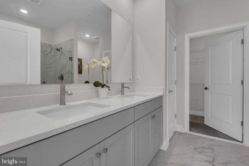 10722 Great Lakes Place - Photo 8
