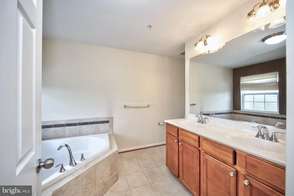 320 Marasco Court - Photo 20