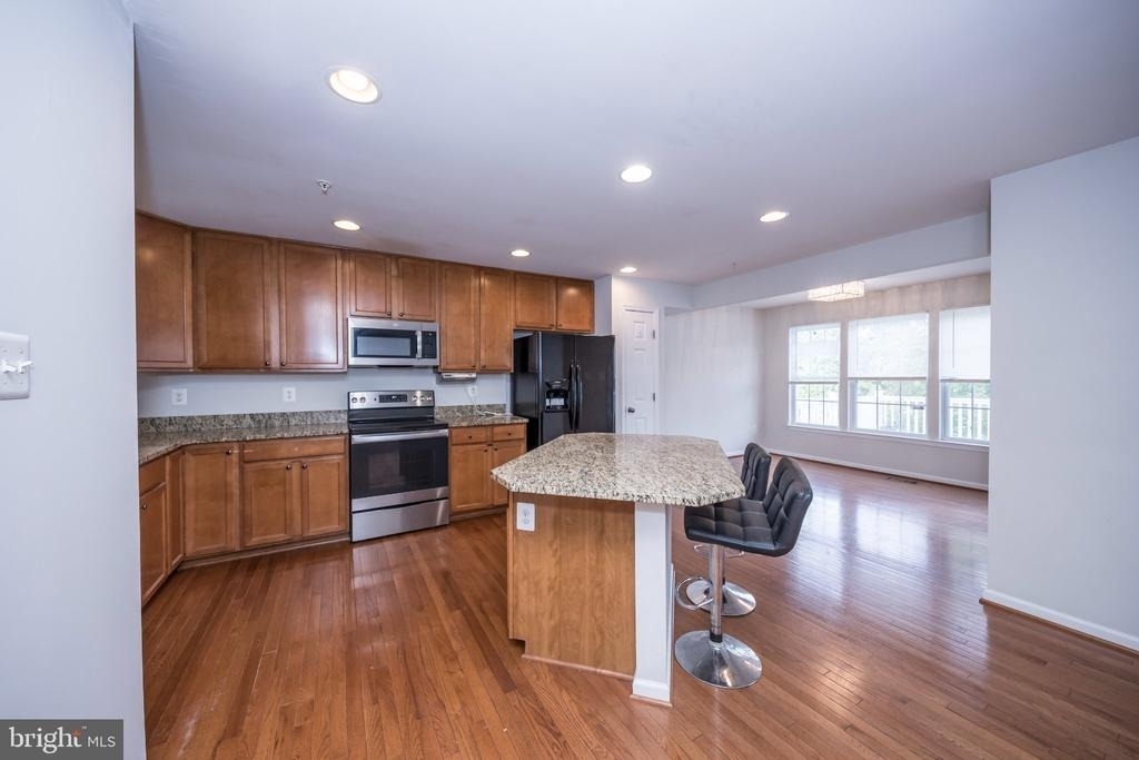 320 Marasco Court - Photo 10