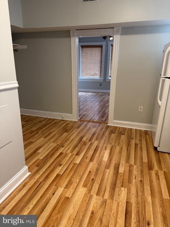 914 Light Street - Photo 7