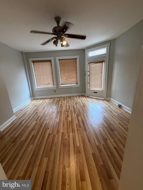 914 Light Street - Photo 6