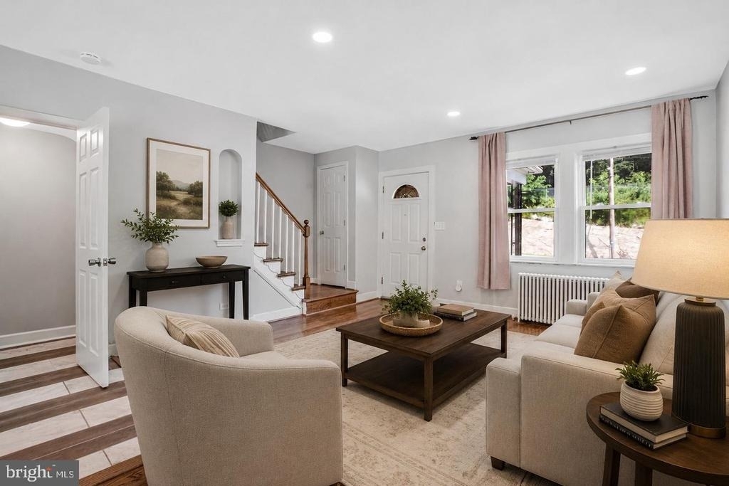 5169 Frederick Avenue - Photo 2