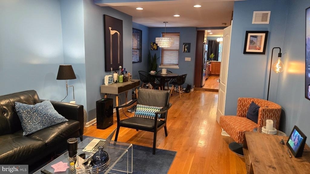3004 Elliott Street - Photo 3