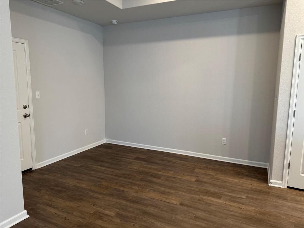 3000 Chisholm Trail Rd - Photo 4