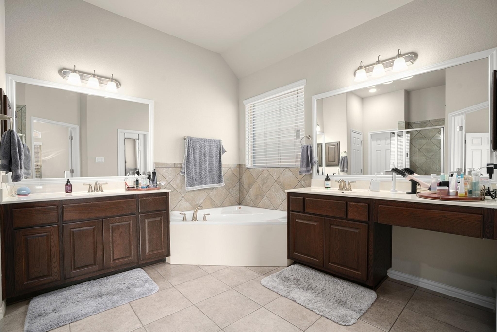 2855 Saint Paul Rivera - Photo 14