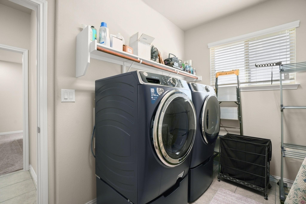 2855 Saint Paul Rivera - Photo 17