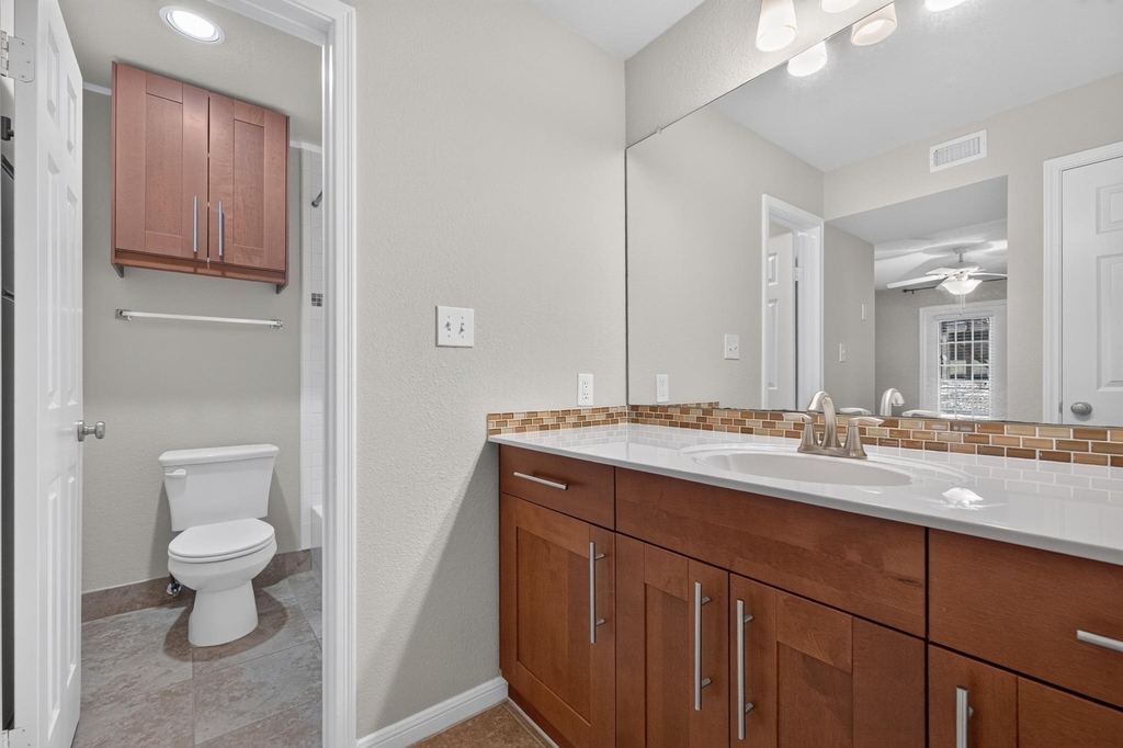 7685 Northcross Dr - Photo 20