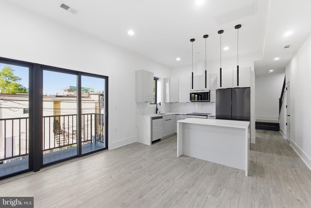 1140 Oates Street Ne - Photo 10
