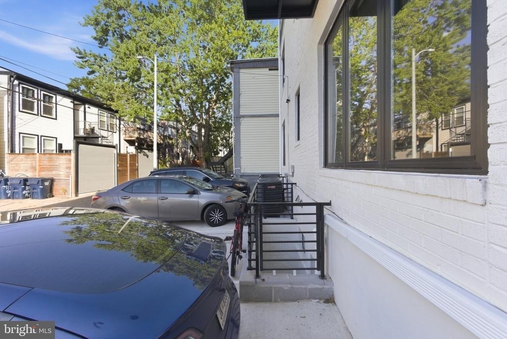 1140 Oates Street Ne - Photo 8