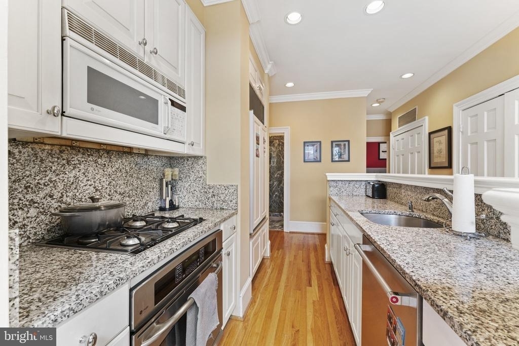 1721 21st Street Nw - Photo 2