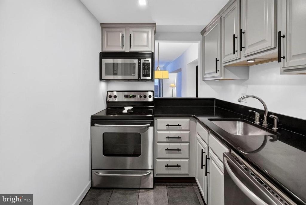 2311 M Street Nw - Photo 6