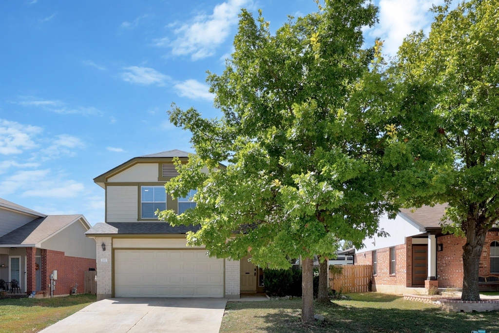 1017 Coronation Way - Photo 1