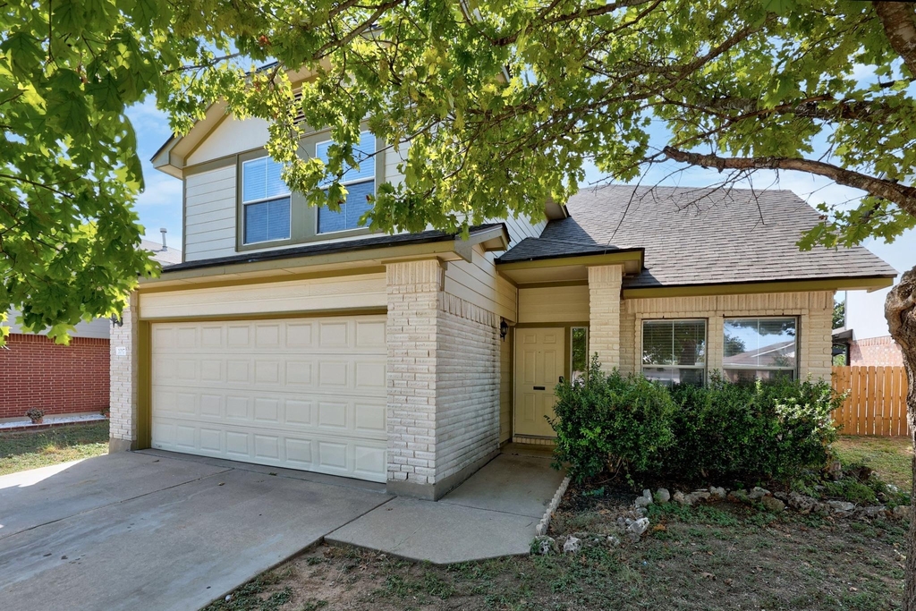 1017 Coronation Way - Photo 2