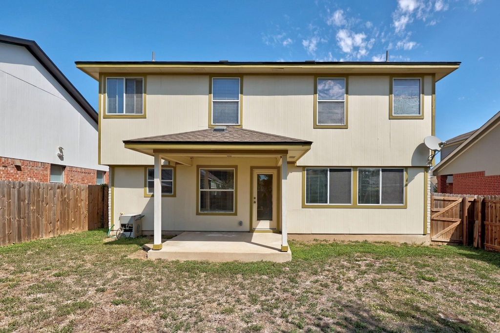 1017 Coronation Way - Photo 26