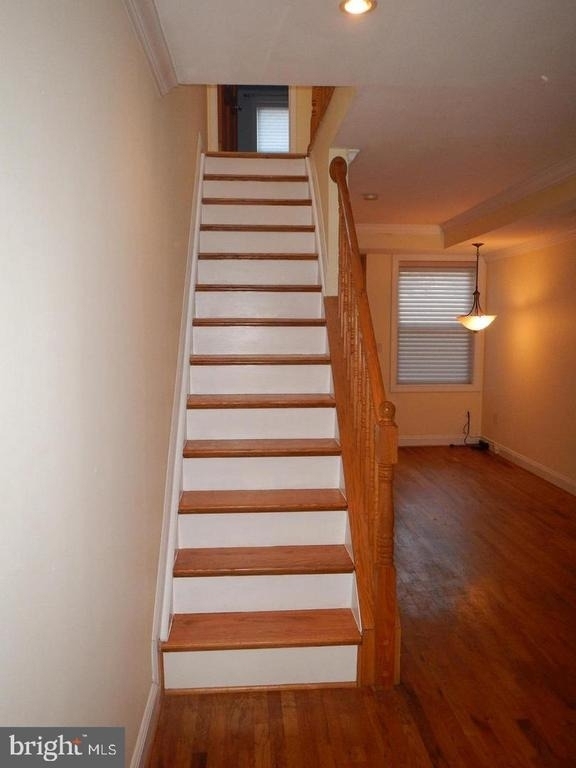 257 14th Place Ne - Photo 9