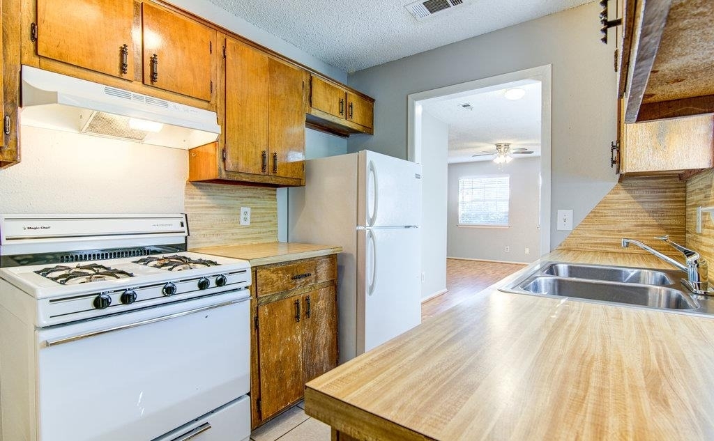 907 Taulbee Ln - Photo 8