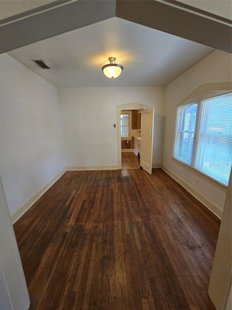3102 Wheeler St - Photo 6