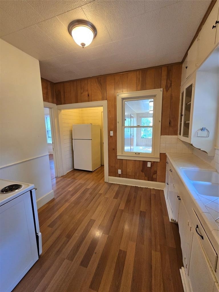3102 Wheeler St - Photo 3