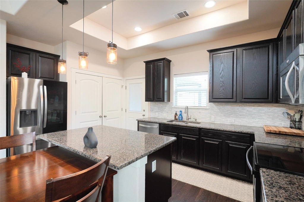 16104 Travesia Way - Photo 4