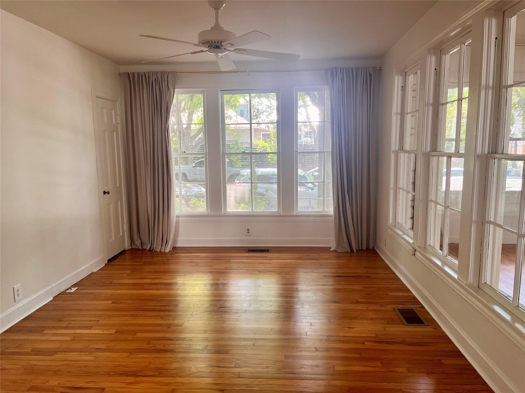 1610 Eva St - Photo 12