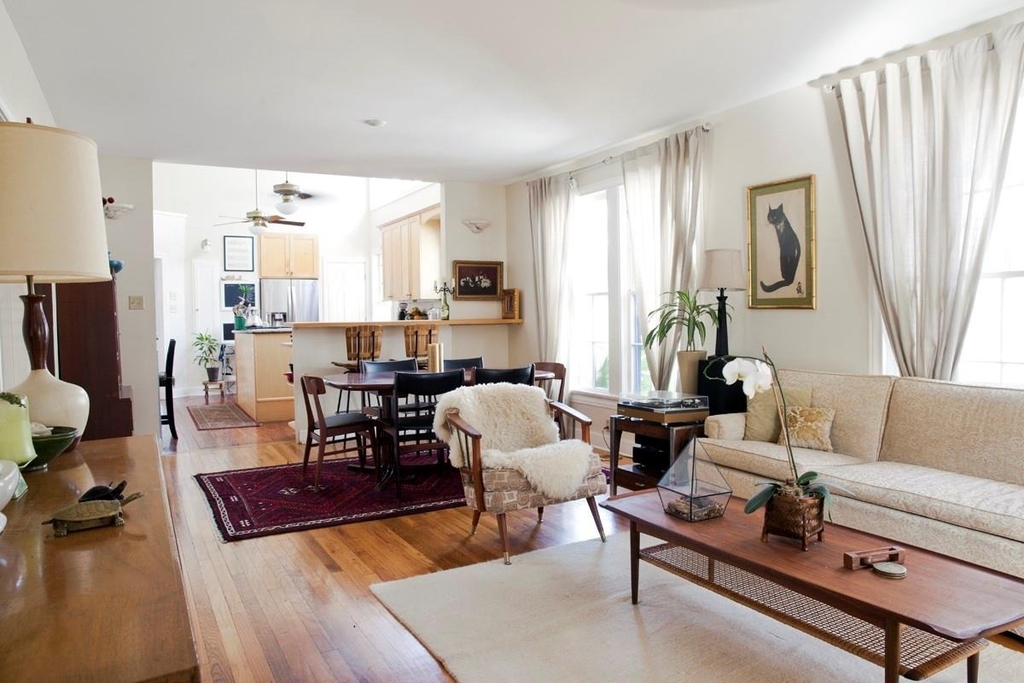 1610 Eva St - Photo 3