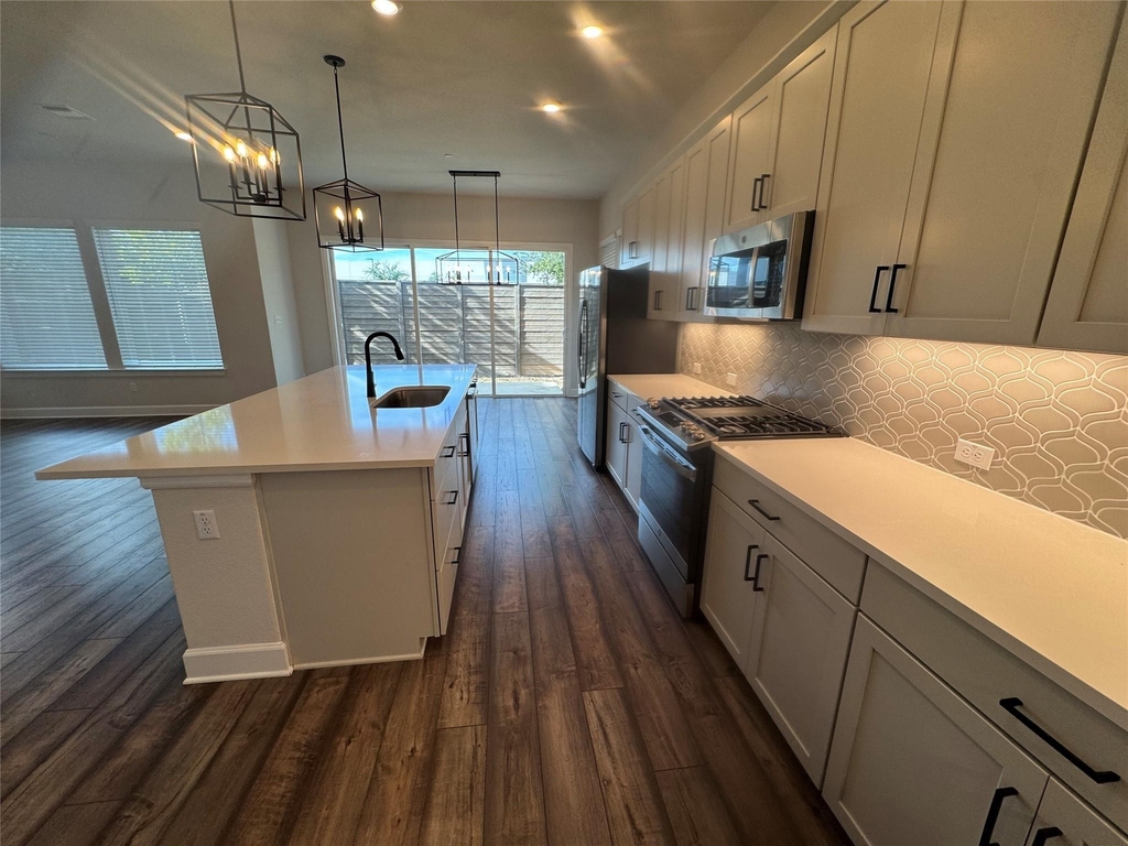 3000 Chisholm Trail Rd - Photo 7