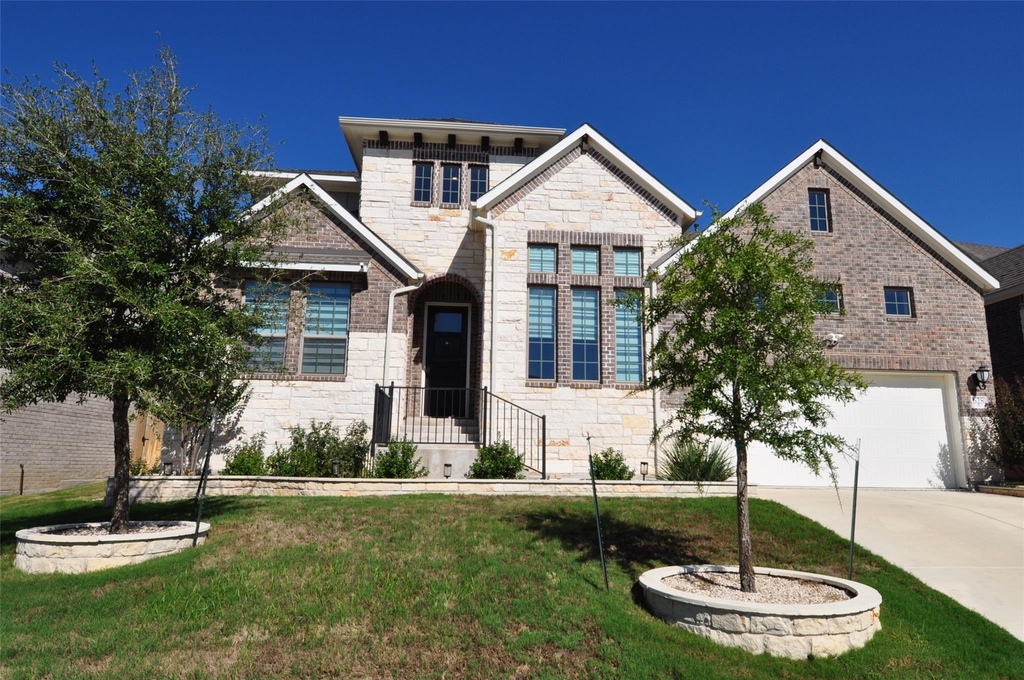 628 Altea Dr - Photo 1