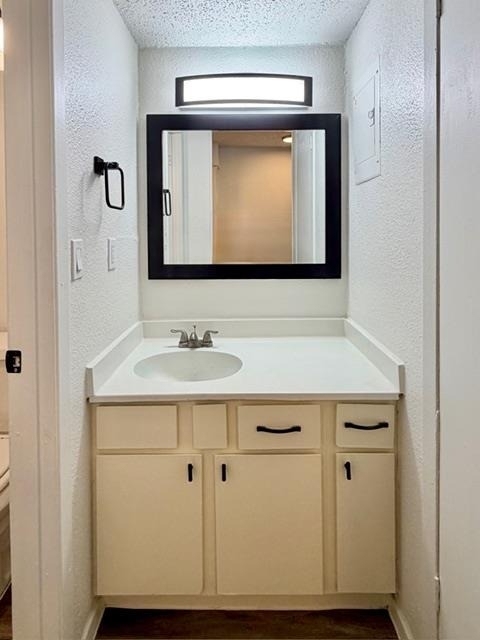 4504 Speedway Ave - Photo 4